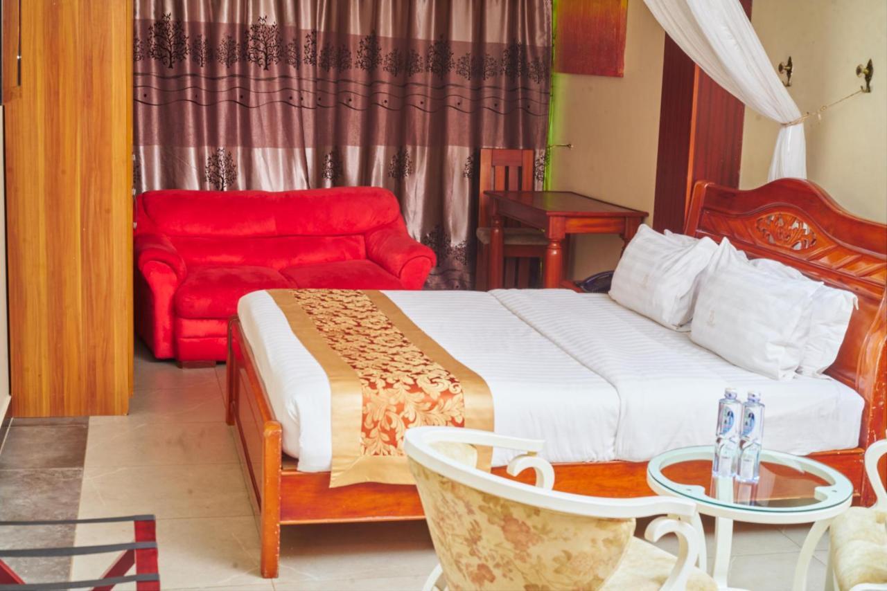 La Grande Hotel Kampala Zewnętrze zdjęcie