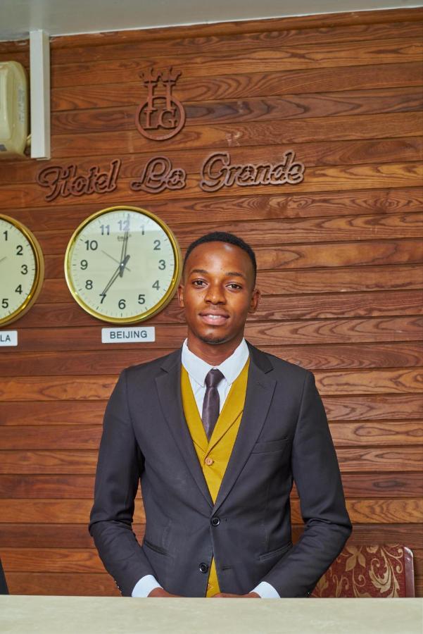 La Grande Hotel Kampala Zewnętrze zdjęcie