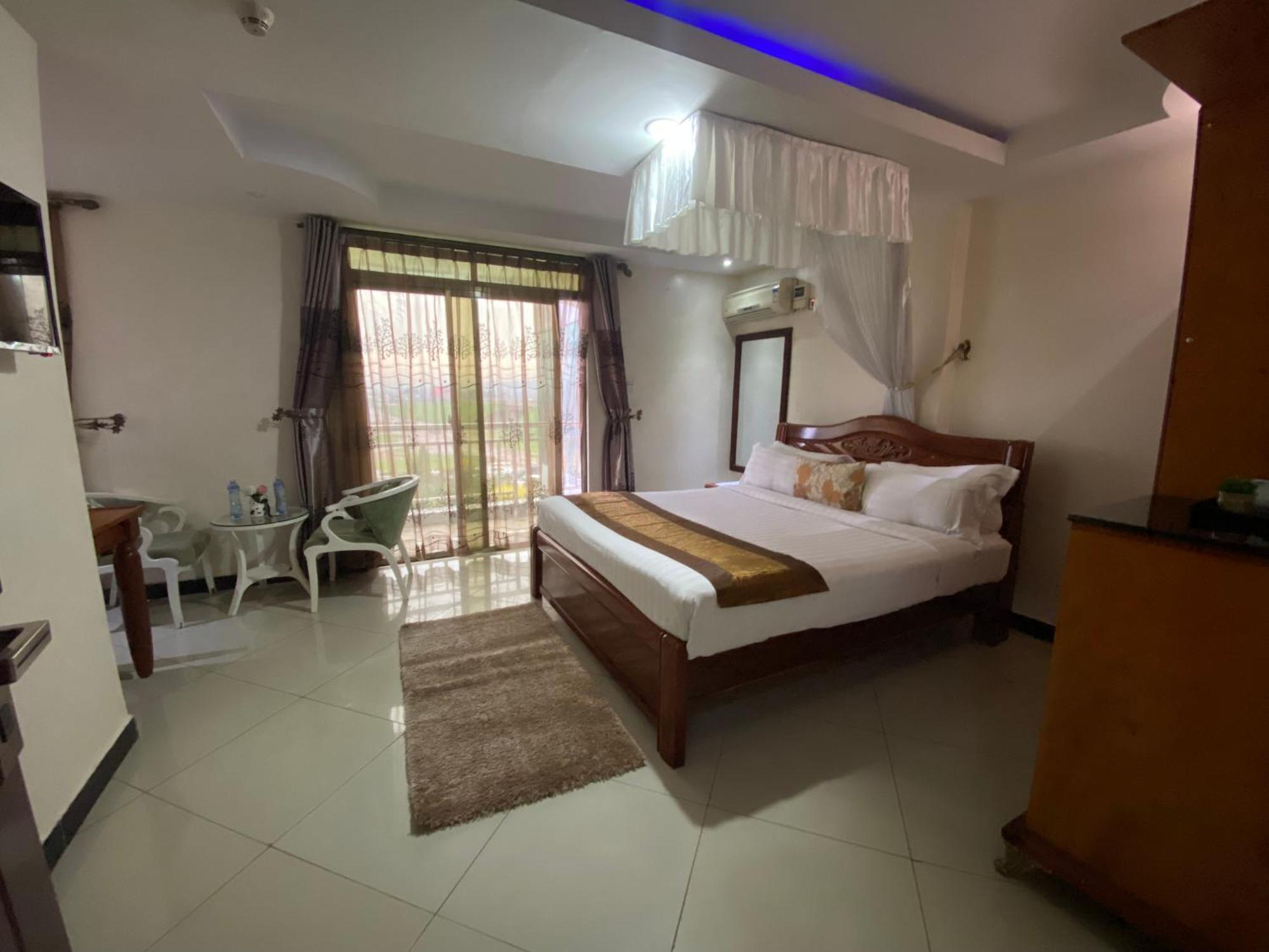 La Grande Hotel Kampala Zewnętrze zdjęcie