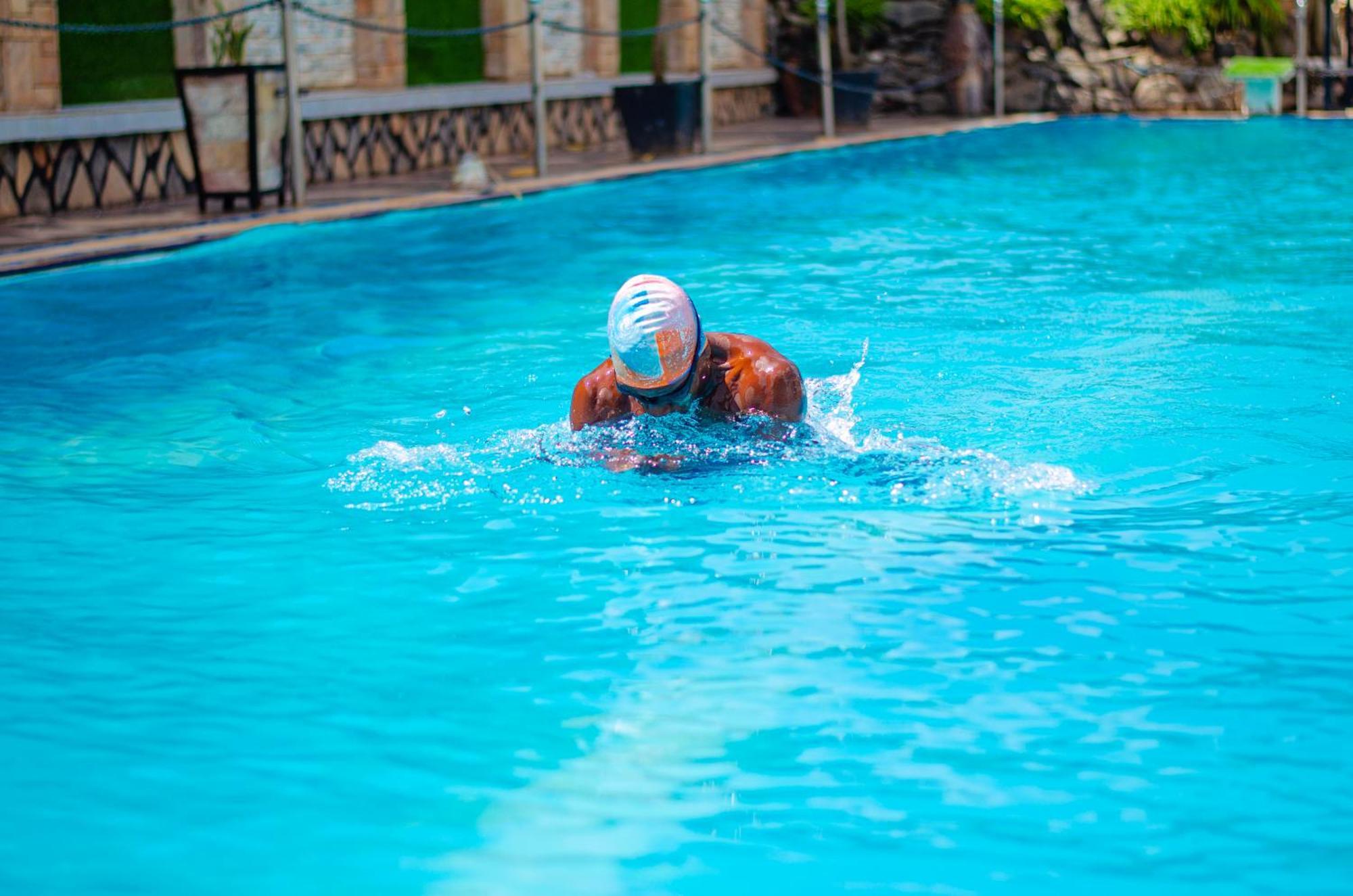 La Grande Hotel Kampala Zewnętrze zdjęcie