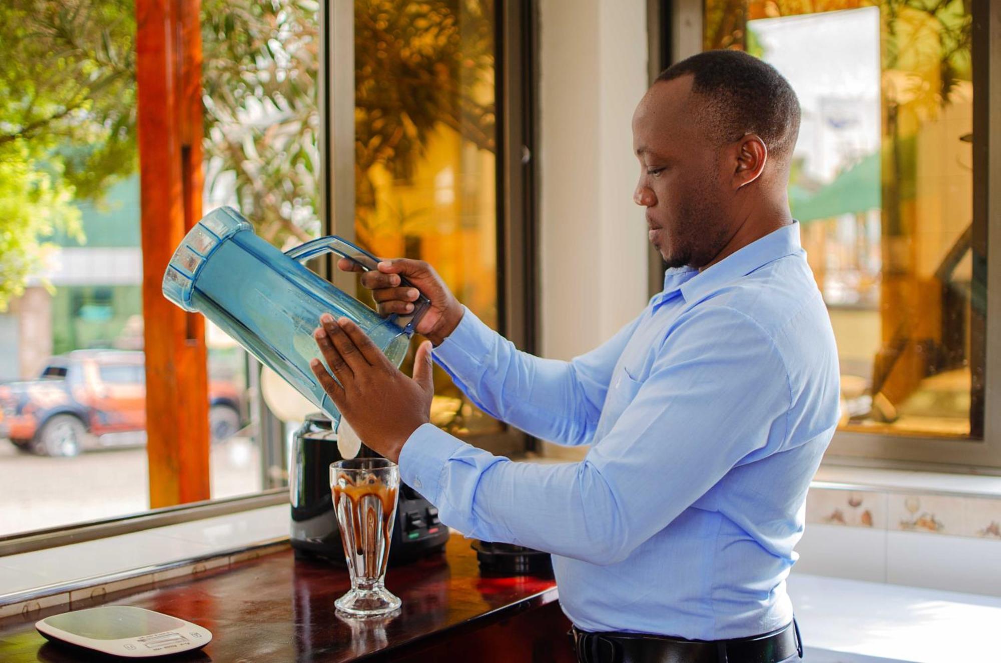 La Grande Hotel Kampala Zewnętrze zdjęcie
